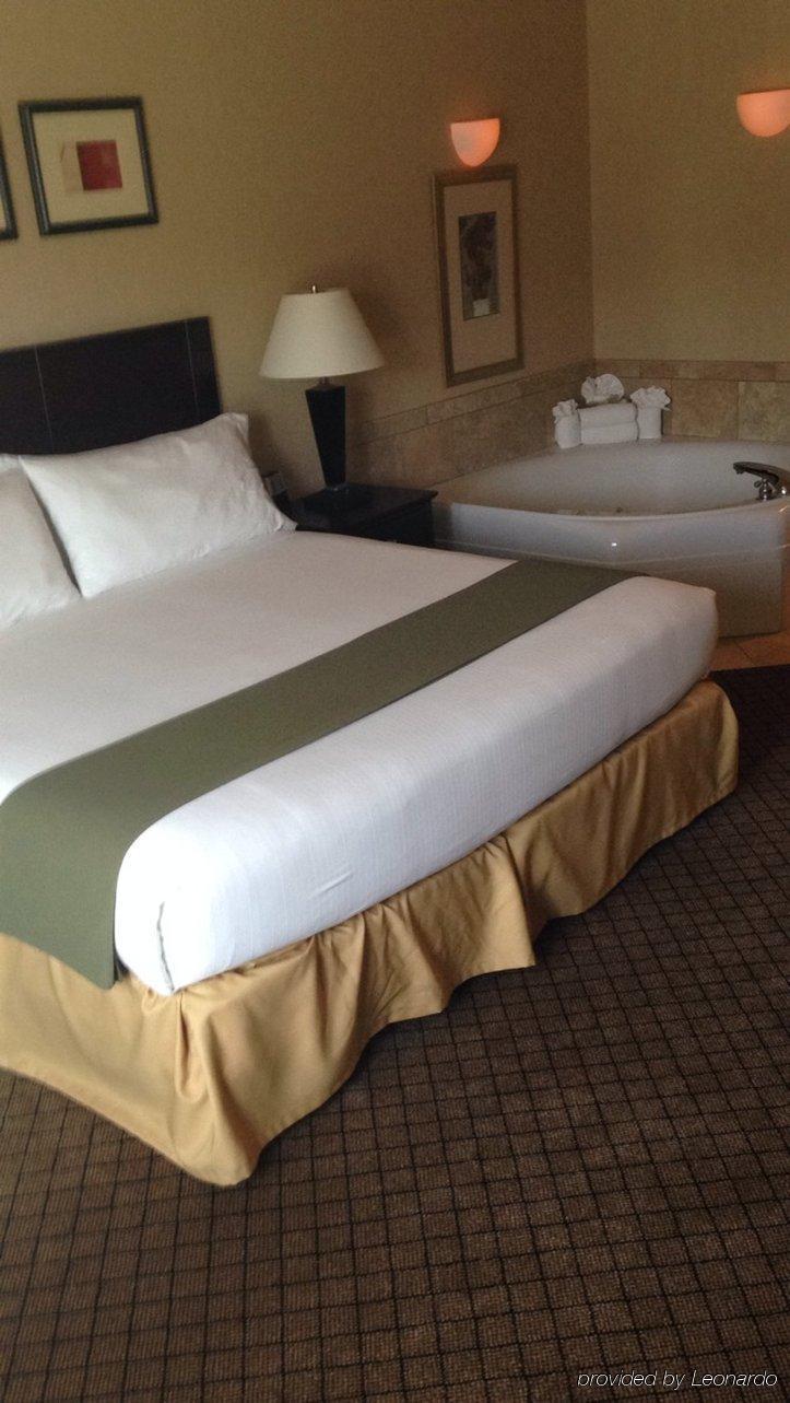 Holiday Inn Express And Suites Sumner By Ihg Dış mekan fotoğraf